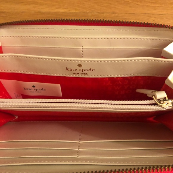 Kate Spade Wallet - Picture 2 of 2